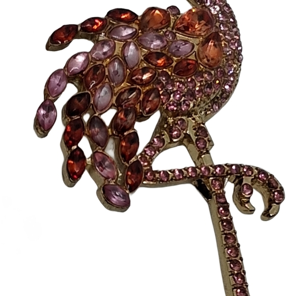 PINK FLAMINGO CRYSTAL DROP STATEMENT EARRINGS - Picture 4 of 6